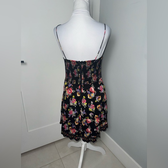 Alice + Olivia Glinda Floral Mini Dress/Size Medium - Picture 5 of 9